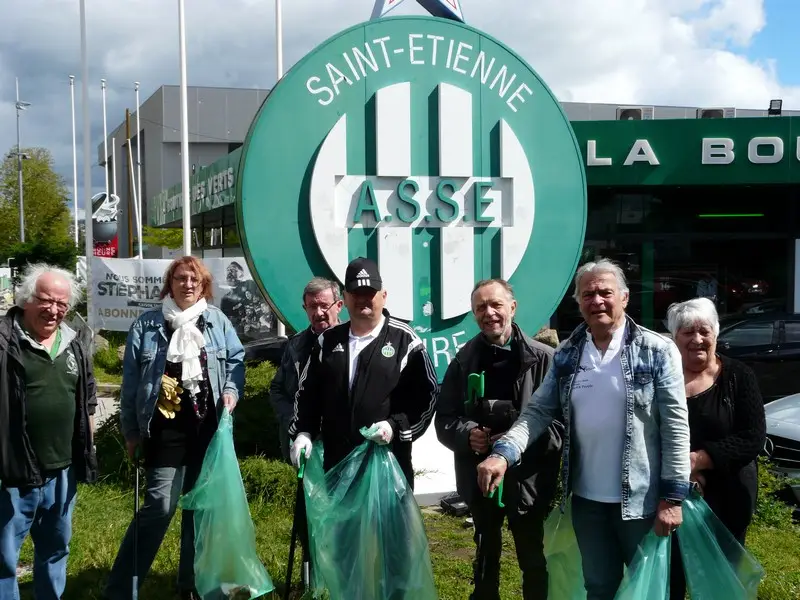 Decrassage-dapres-match-avec-les-Associes-Supporters-2